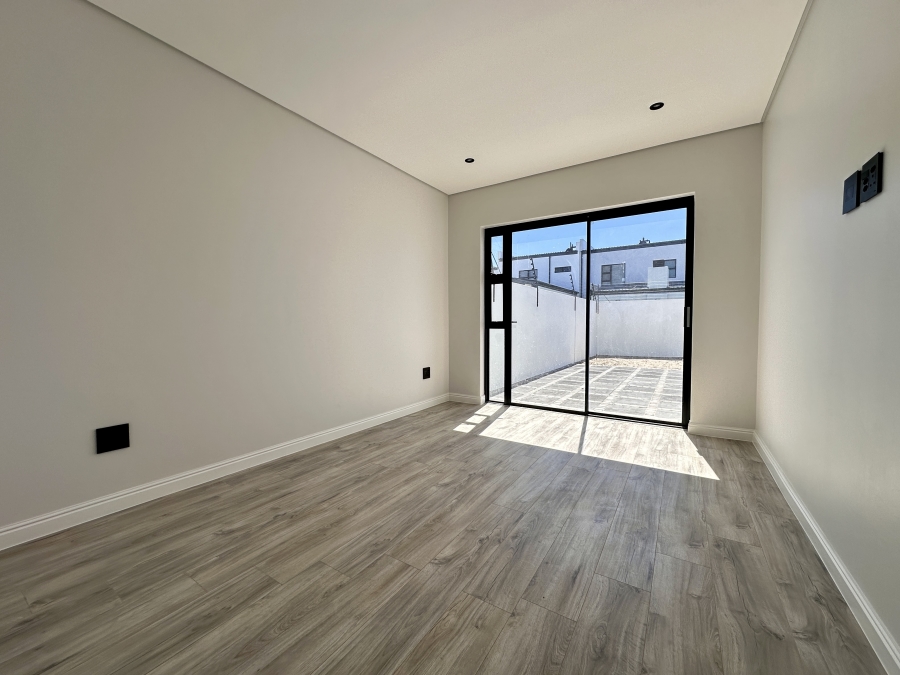 4 Bedroom Property for Sale in Sandown Western Cape